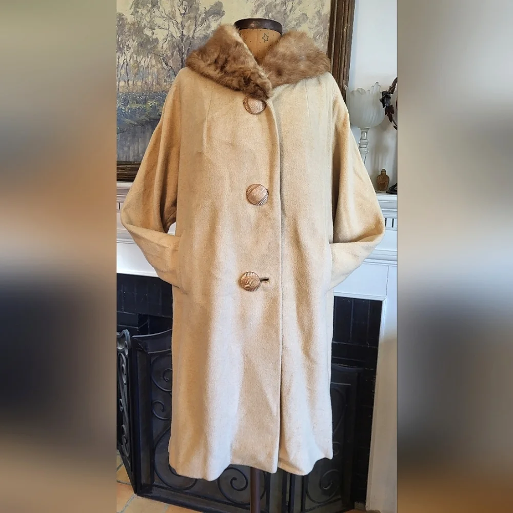 Vintage 40s Oriental by J.J. O'Donnell Beige Cashmere Swing Coat with Fur Collar - Picture 1 of 16